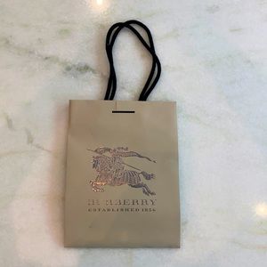 Burberry shopping bag